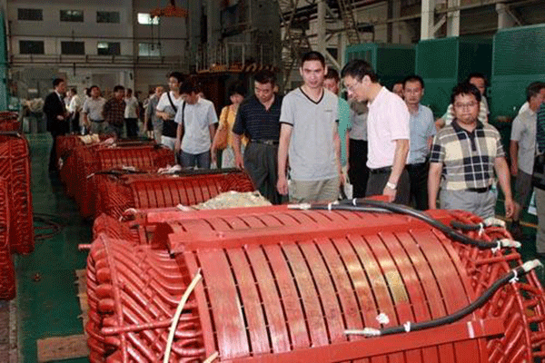 西安泰富西瑪高效節(jié)能電機在石油化工企業(yè)節(jié)能應用。
